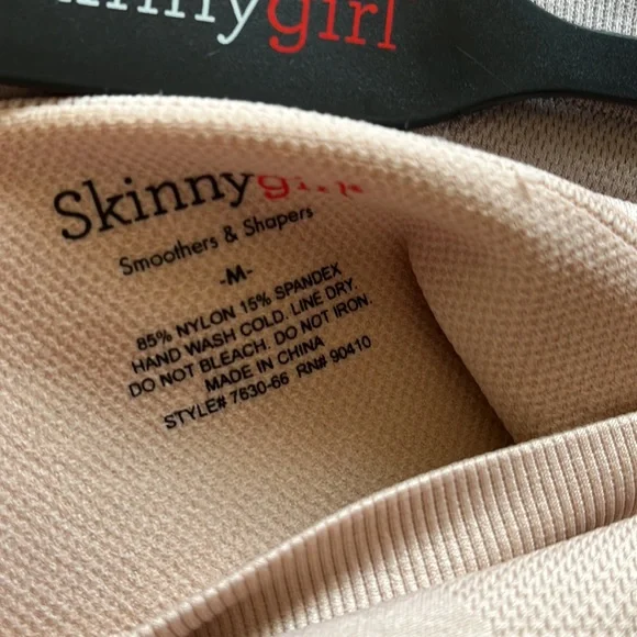 NWT 2 Pk Skinnygirl Shaping Seamless Shorts Beige Tan Size M - Picture 9 of 10